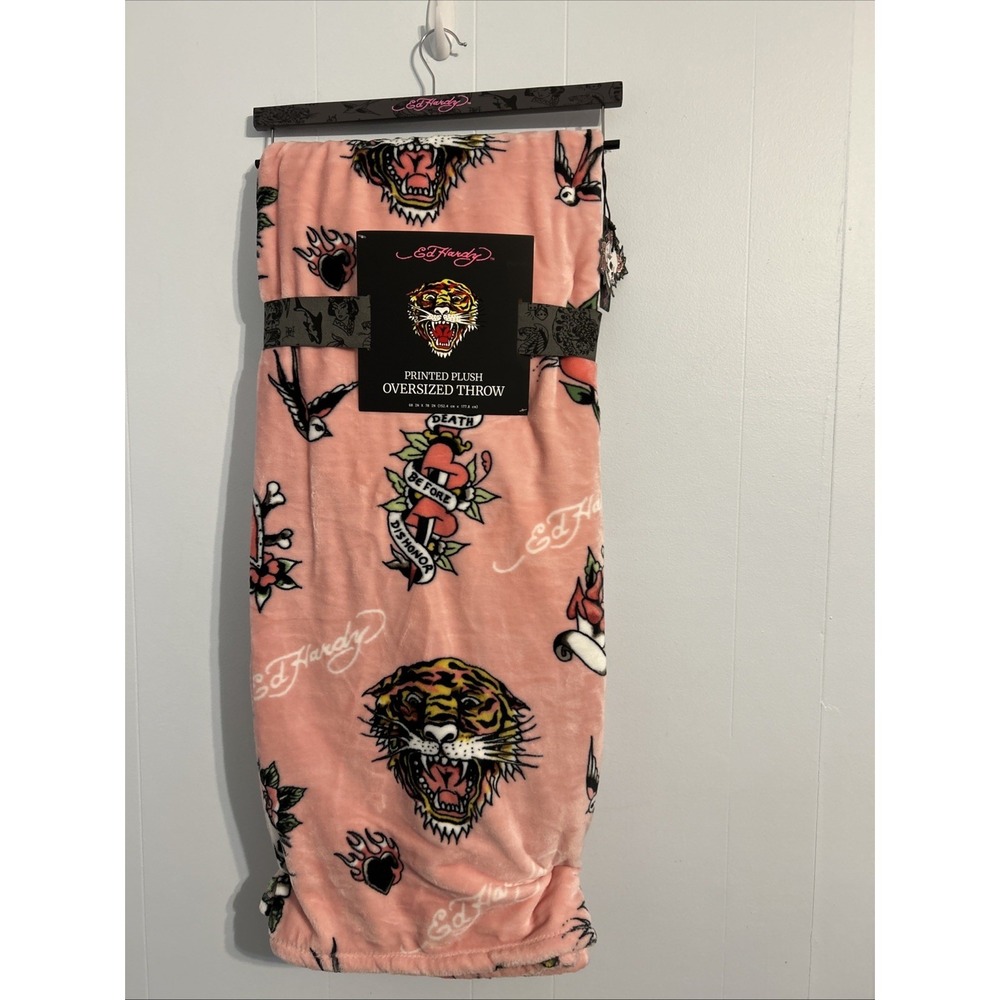 Ed Hardy Tattoo Printed Plush Oversized Throw Blanket Pink Tiger Skull Roses NWT